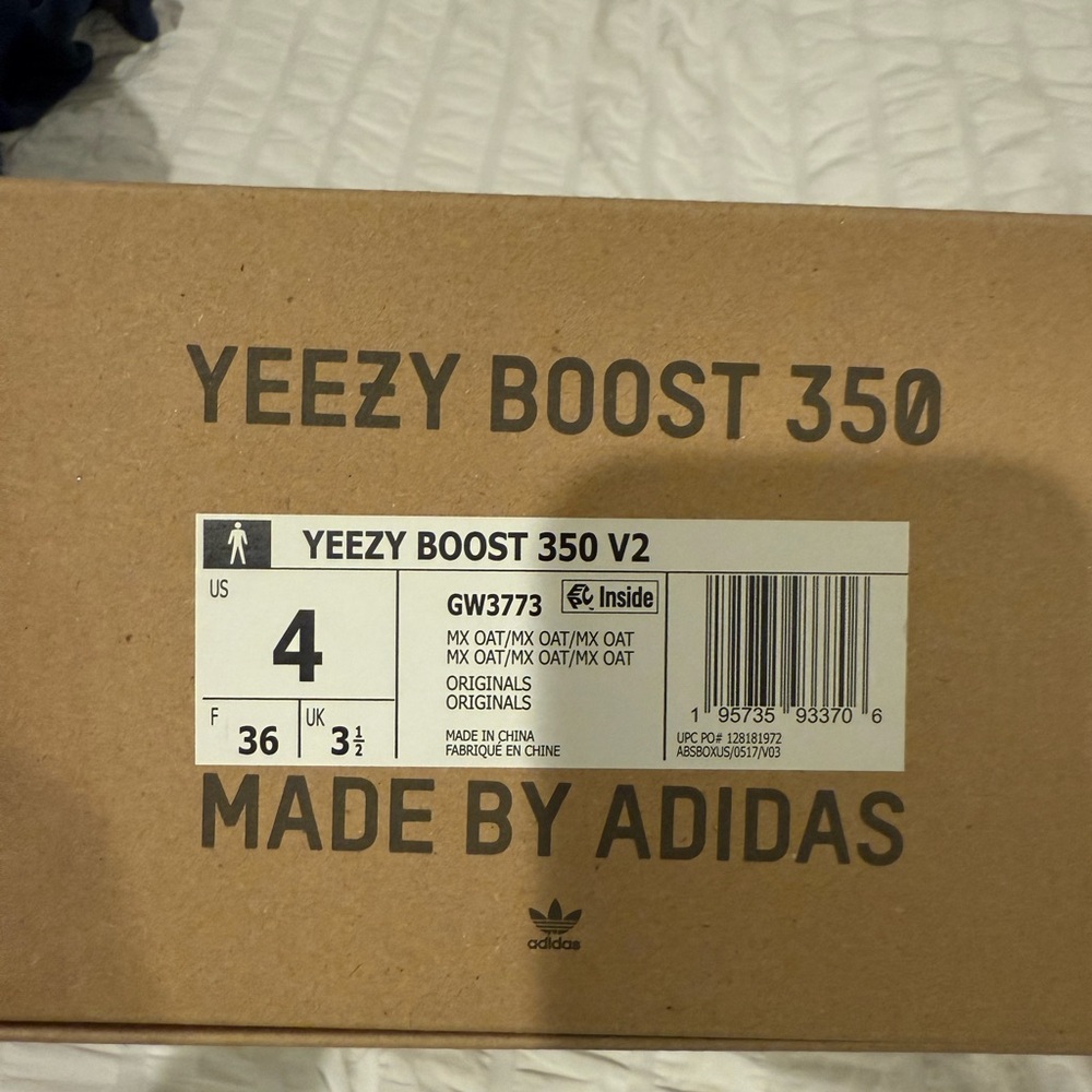 Adidas Yeezy Boost 350 V2 Sneakers